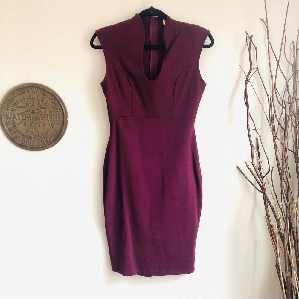 NWOT Burgundy fitted deep v-neck cap sleeve dress